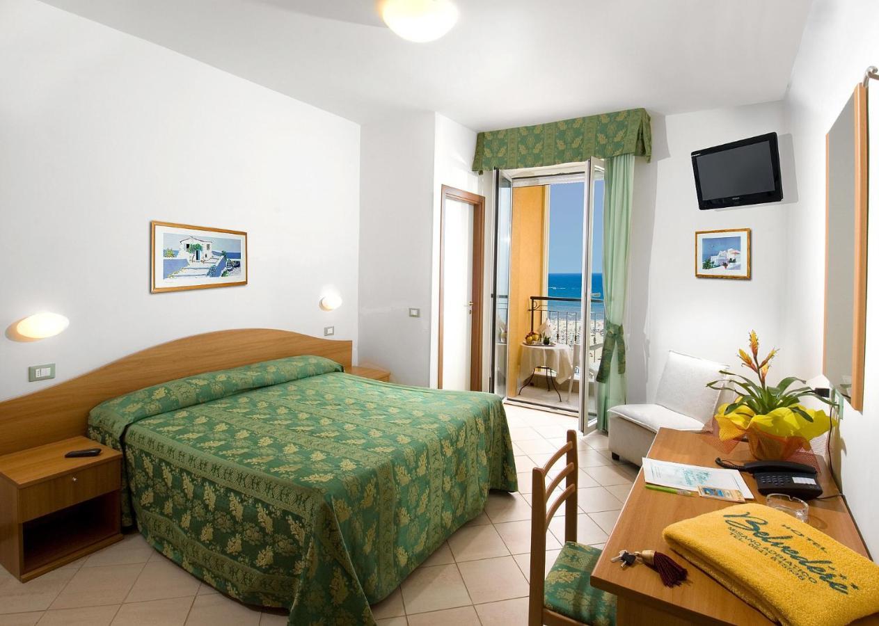 Hotel Belvedere Misano Adriatico Zimmer foto