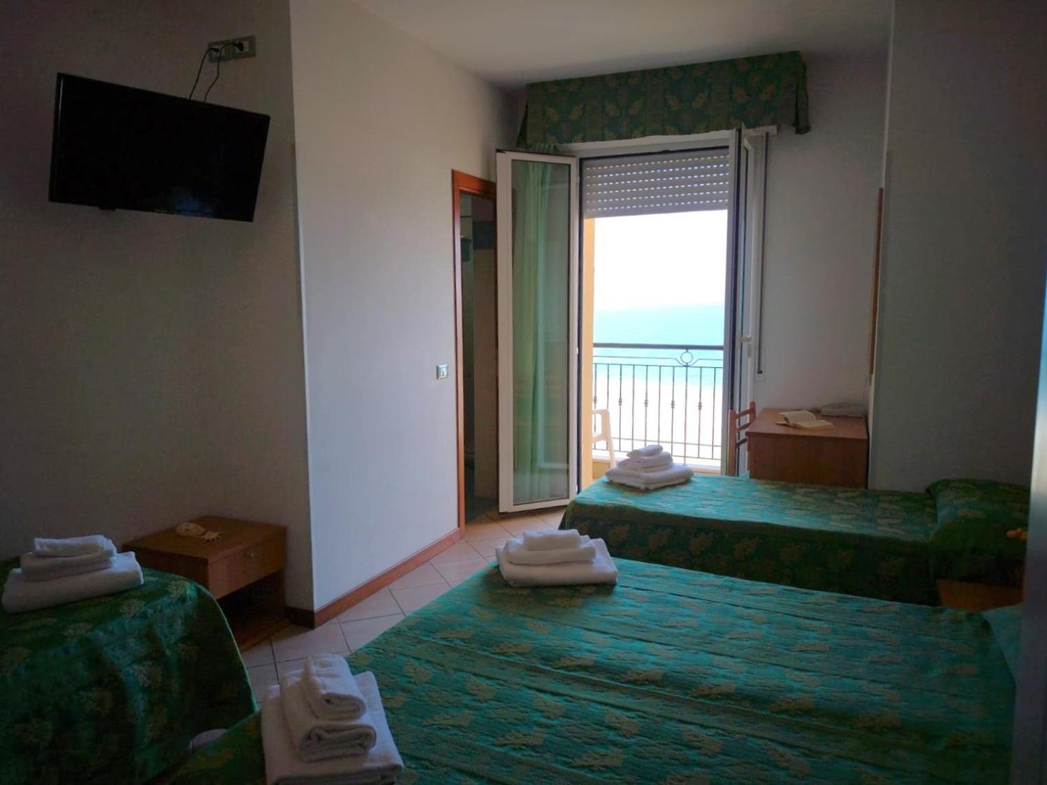 Hotel Belvedere Misano Adriatico Exterior foto