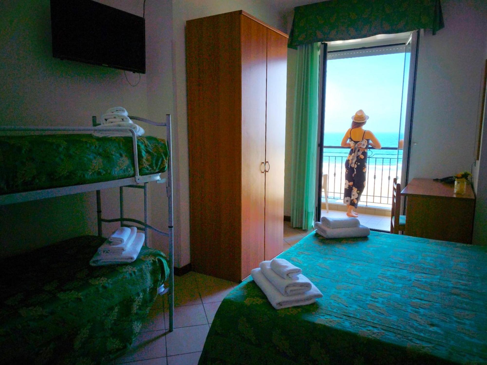 Hotel Belvedere Misano Adriatico Exterior foto