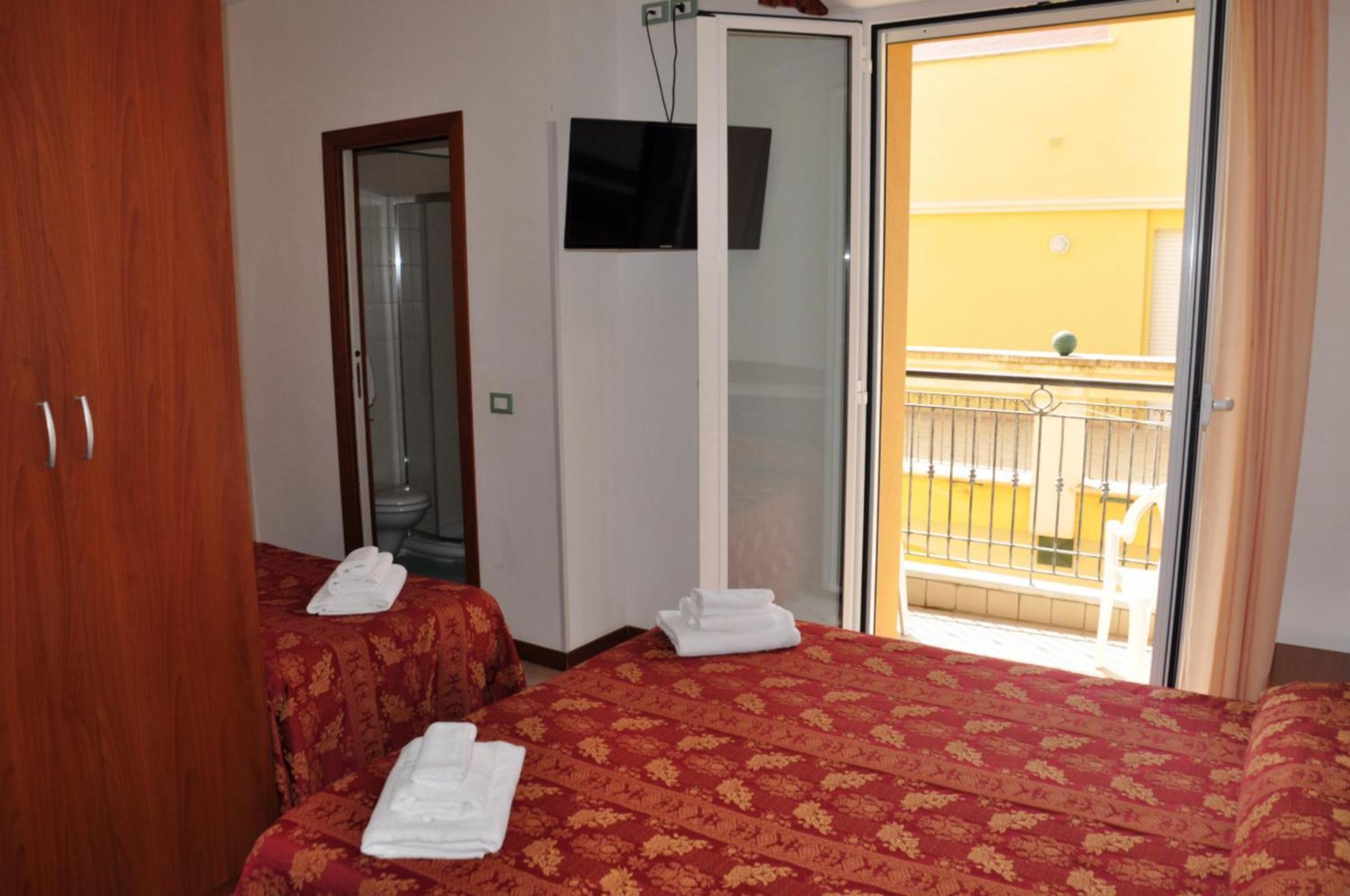 Hotel Belvedere Misano Adriatico Exterior foto